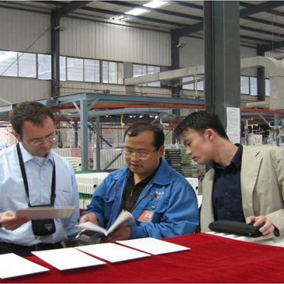 Italian-engineers-guide-work-at-the-factory-site-2